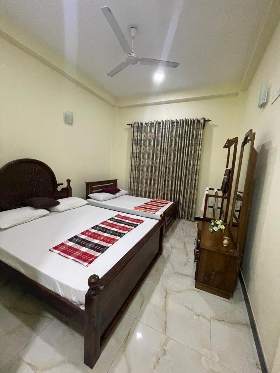 House Of Richness Hotel Negombo Eksteriør billede