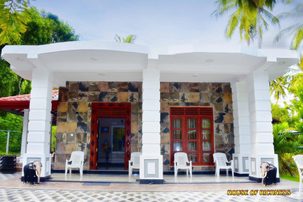 House Of Richness Hotel Negombo Eksteriør billede